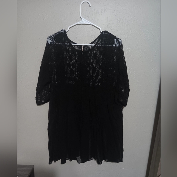 Free People Black Lace Relaxed Tunic Top - Picture 8 of 8
